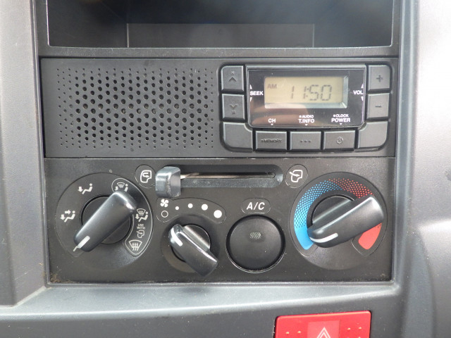 いすゞ エルフ 小型 冷蔵冷凍バン TPG-NHR85AN(103777) 10枚目