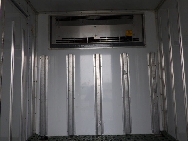 いすゞ エルフ 小型 冷蔵冷凍バン TPG-NHR85AN(103777) 28枚目