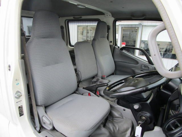 日野 デュトロ 小型 Wキャブ TKG-XZU605M(103779) 6枚目