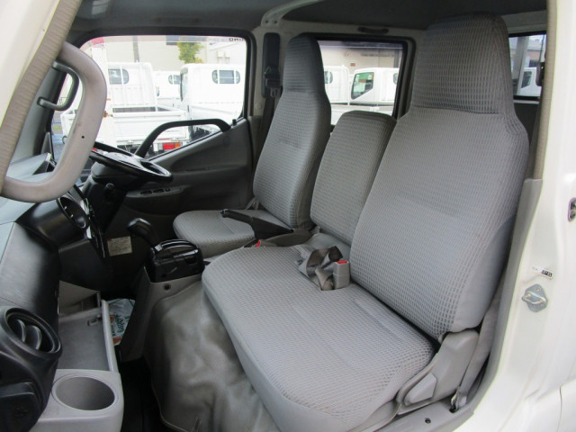 日野 デュトロ 小型 Wキャブ TKG-XZU605M(103779) 32枚目