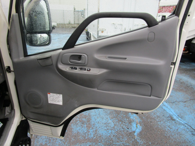 日野 デュトロ 小型 Wキャブ TKG-XZU605M(103779) 37枚目