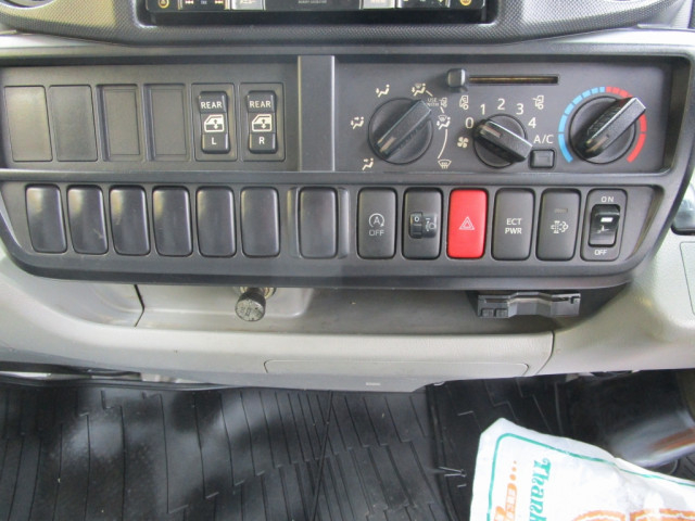 日野 デュトロ 小型 Wキャブ TKG-XZU605M(103779) 47枚目