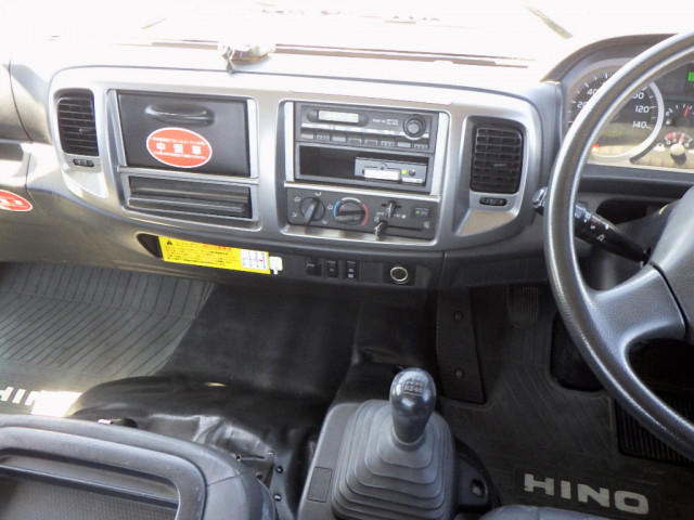 日野 レンジャー 中型 平ボディ TKG-FC9JKAP(103788) 14枚目