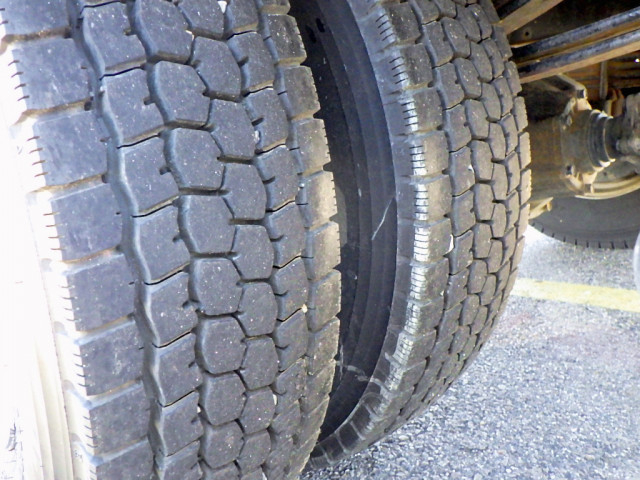 日野 レンジャー 中型 平ボディ TKG-FC9JKAP(103788) 19枚目