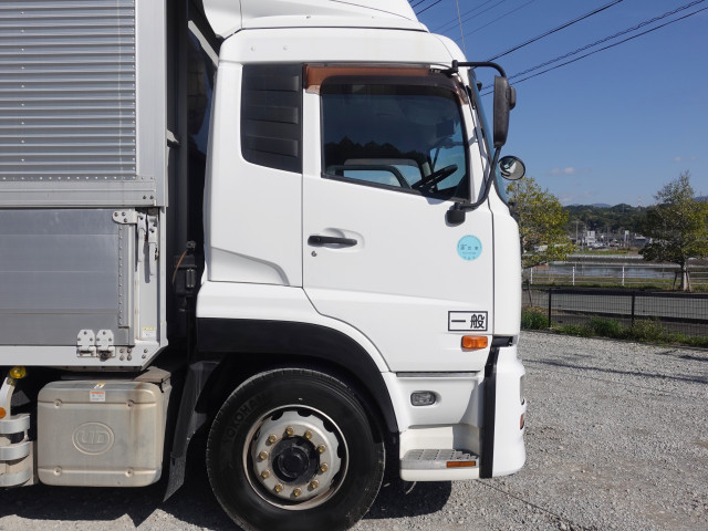 UDトラックス（日産） クオン 大型 ウィング QKG-CD5ZA(103796) 5枚目