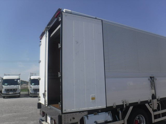 日野 増トン ウィング LKG-FE7JLAG(103801) 17枚目