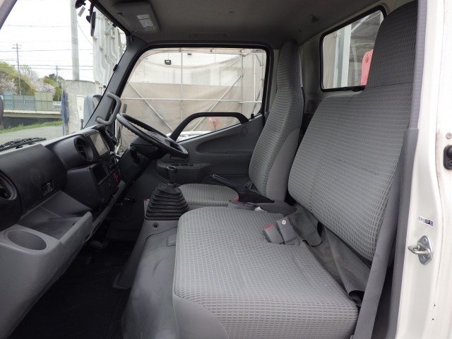 トヨタ ダイナ 小型 平ボディ（クレーン付） SKG-XZC605(103802) 8枚目