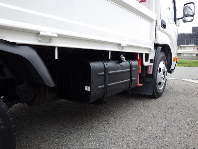 トヨタ ダイナ 小型 平ボディ（クレーン付） SKG-XZC605(103802) 30枚目