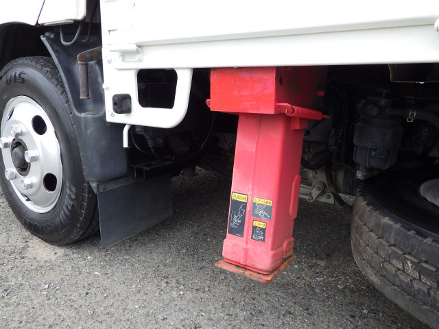 トヨタ ダイナ 小型 平ボディ（クレーン付） SKG-XZC605(103802) 31枚目