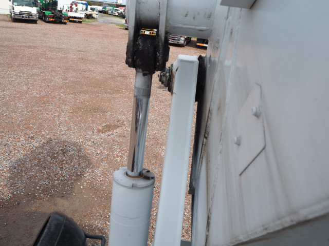 いすゞ エルフ 小型 高所作業車 PB-NKR81AN(103807) 14枚目