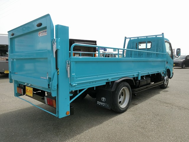 トヨタ トヨエース 小型 平ボディ PB-ZXU346(103809) 2枚目