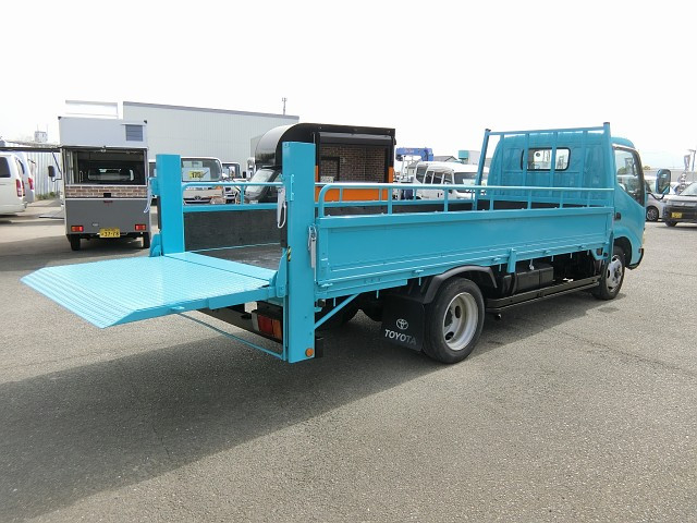 トヨタ トヨエース 小型 平ボディ PB-ZXU346(103809) 11枚目