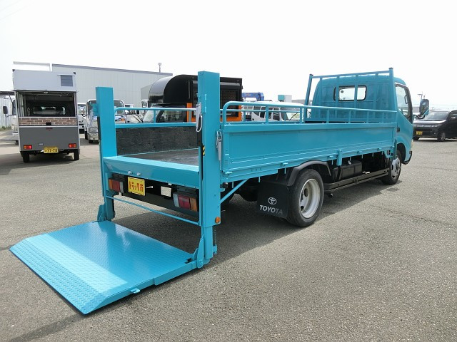 トヨタ トヨエース 小型 平ボディ PB-ZXU346(103809) 14枚目