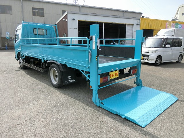 トヨタ トヨエース 小型 平ボディ PB-ZXU346(103809) 16枚目