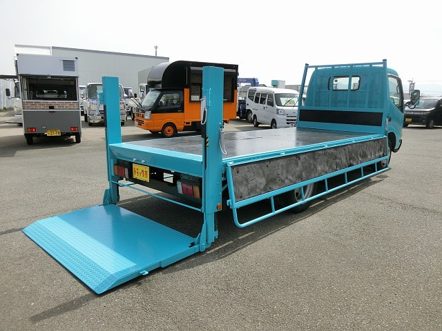 トヨタ トヨエース 小型 平ボディ PB-ZXU346(103809) 17枚目