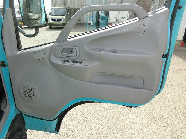 トヨタ トヨエース 小型 平ボディ PB-ZXU346(103809) 29枚目