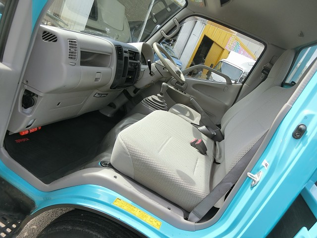 トヨタ トヨエース 小型 平ボディ PB-ZXU346(103809) 30枚目