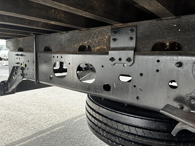 いすゞ フォワード 中型 平ボディ（クレーン付） PKG-FRR90S1(103823) 34枚目