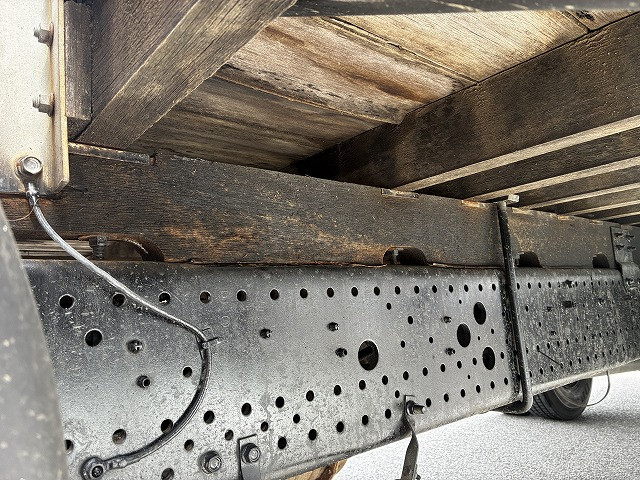 いすゞ フォワード 中型 平ボディ（クレーン付） PKG-FRR90S1(103823) 39枚目