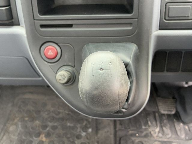 三菱ふそう キャンター 小型 平ボディ PDG-FE82D(103825) 34枚目