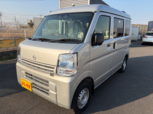 Nissan clipper k Kei van and passenger car 5BD-DR17V(103831) 1枚目