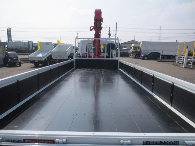 三菱ふそう ファイター 中型 平ボディ（クレーン付） 2KG-FK62F(103832) 10枚目