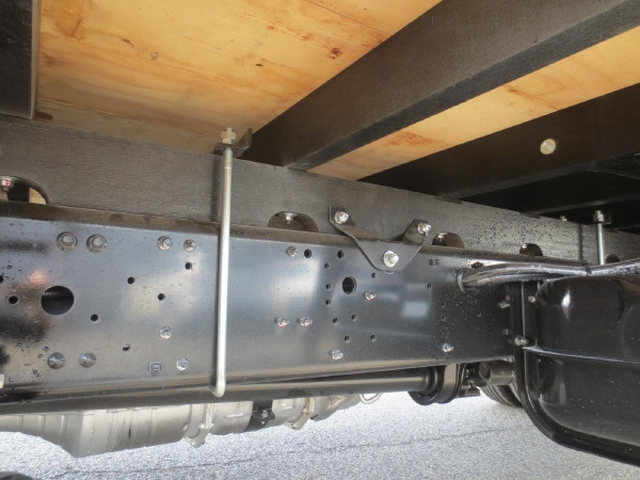 三菱ふそう ファイター 中型 平ボディ（クレーン付） 2KG-FK62F(103832) 14枚目