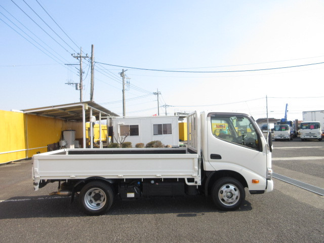 トヨタ ダイナ 小型 平ボディ 2DG-GDY231(103834) 6枚目