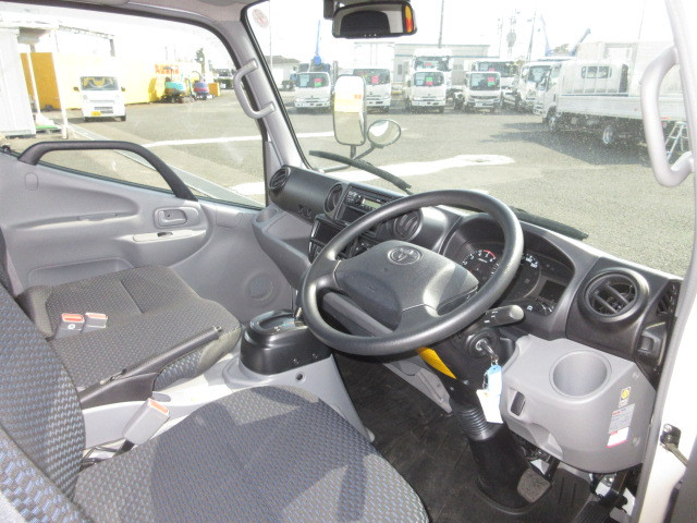 トヨタ ダイナ 小型 平ボディ 2DG-GDY231(103834) 14枚目