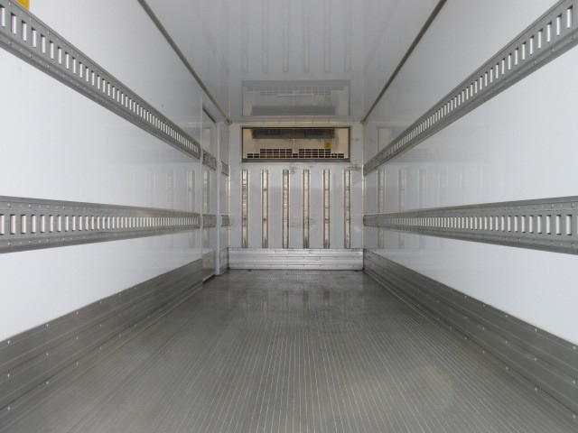 三菱ふそう キャンター 小型 冷蔵冷凍バン 2RG-FEAV0(103835) 9枚目