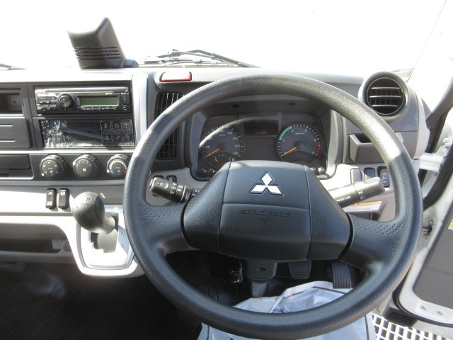 三菱ふそう キャンター 小型 冷蔵冷凍バン 2RG-FEAV0(103835) 13枚目