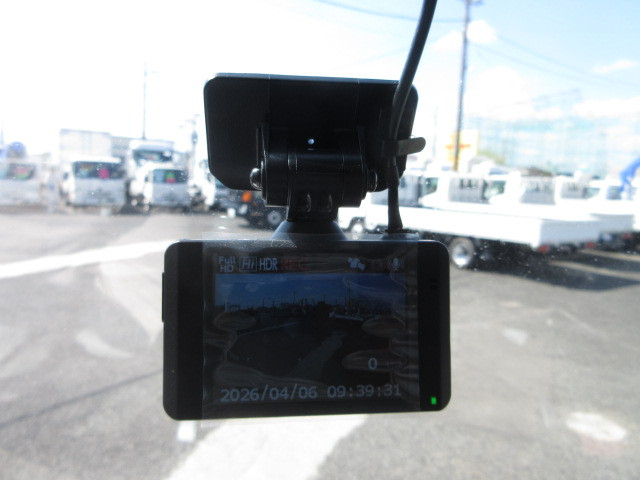 三菱ふそう キャンター 小型 冷蔵冷凍バン 2RG-FEAV0(103835) 17枚目