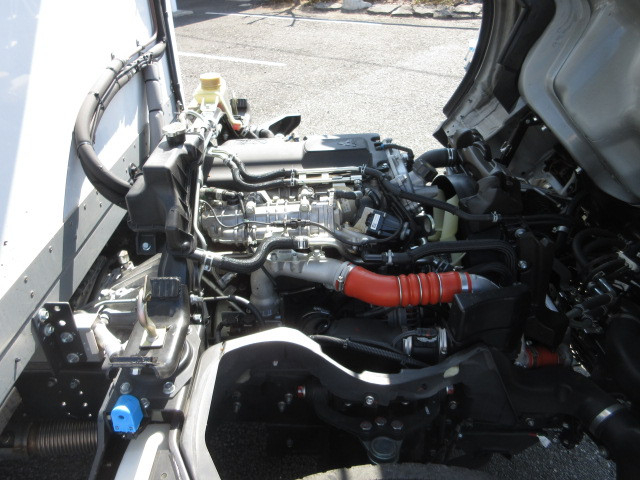 三菱ふそう キャンター 小型 冷蔵冷凍バン 2RG-FEAV0(103835) 23枚目