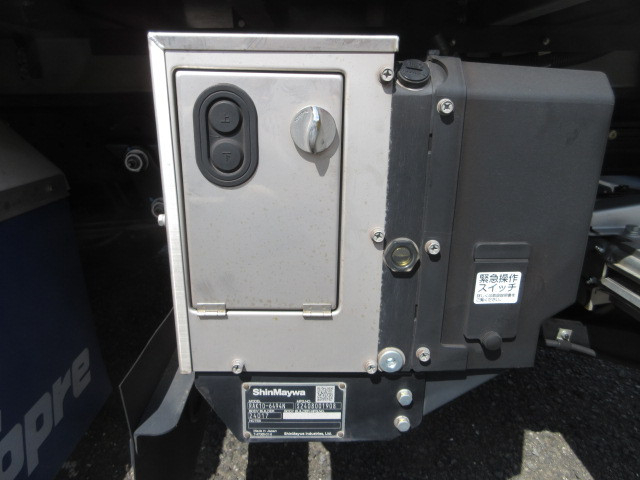 三菱ふそう キャンター 小型 冷蔵冷凍バン 2RG-FEAV0(103835) 38枚目