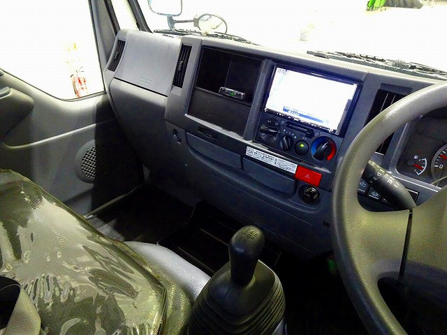 いすゞ エルフ 小型 平ボディ（クレーン付） 2RG-NKR88A(103837) 9枚目