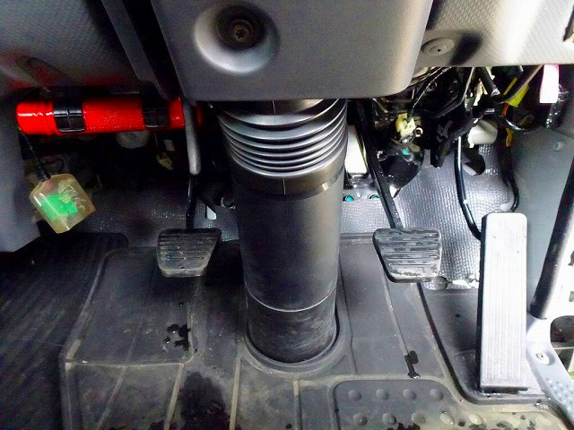 いすゞ エルフ 小型 平ボディ（クレーン付） 2RG-NKR88A(103837) 17枚目