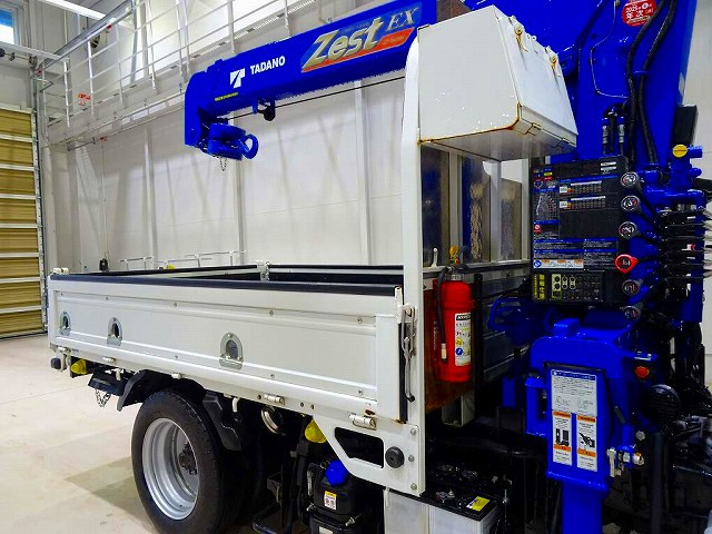 いすゞ エルフ 小型 平ボディ（クレーン付） 2RG-NKR88A(103837) 22枚目