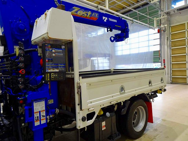 いすゞ エルフ 小型 平ボディ（クレーン付） 2RG-NKR88A(103837) 23枚目