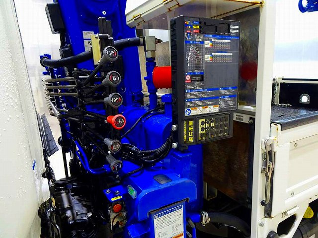 いすゞ エルフ 小型 平ボディ（クレーン付） 2RG-NKR88A(103837) 31枚目