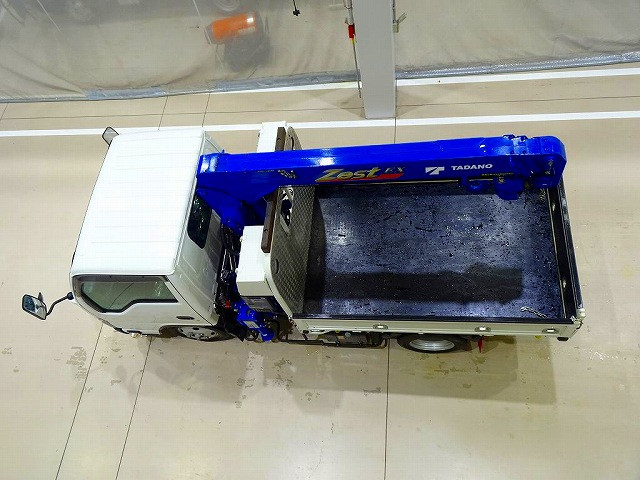 いすゞ エルフ 小型 平ボディ（クレーン付） 2RG-NKR88A(103837) 33枚目