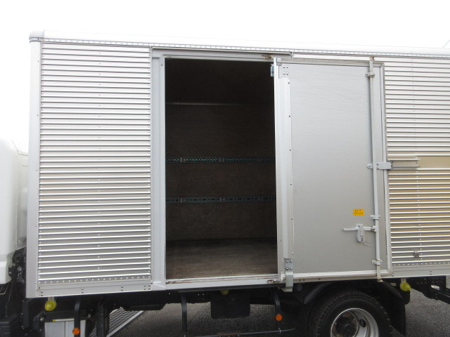 三菱ふそう キャンター 小型 バン 2PG-FEB80(103838) 13枚目