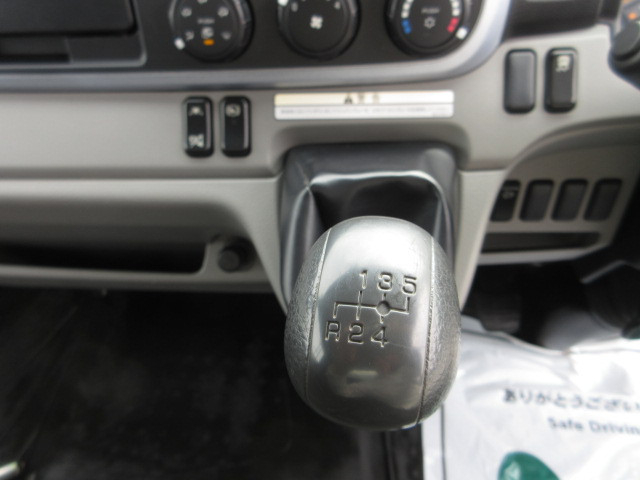 三菱ふそう キャンター 小型 バン 2PG-FEB80(103838) 20枚目