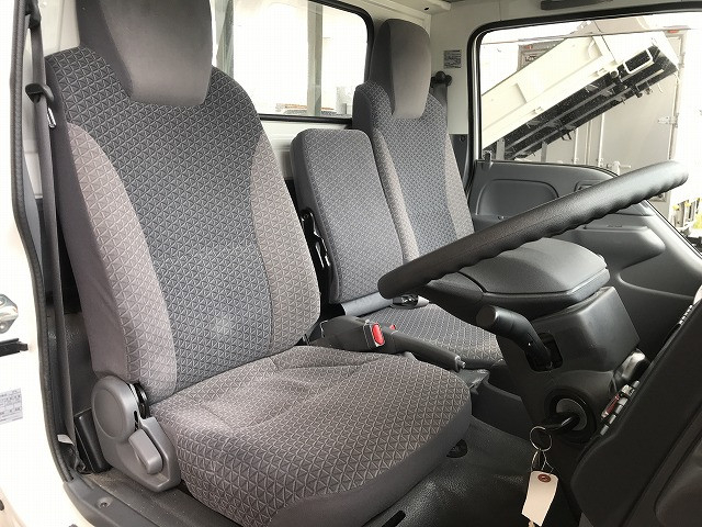 いすゞ エルフ 小型 平ボディ 2RG-NJR88A(103839) 34枚目