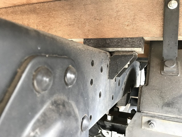 いすゞ エルフ 小型 平ボディ 2RG-NJR88A(103839) 39枚目