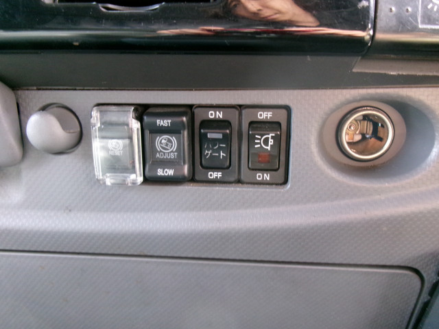 Isuzu forward Middle Wing body 2RG-FRR90T2(103840) 15枚目