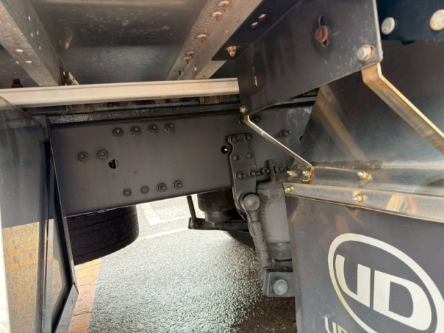 Nissan UD quon Large Wing body 2PG-CG5CA(103841) 17枚目