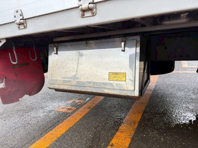 Nissan UD quon Large Wing body 2PG-CG5CA(103841) 18枚目