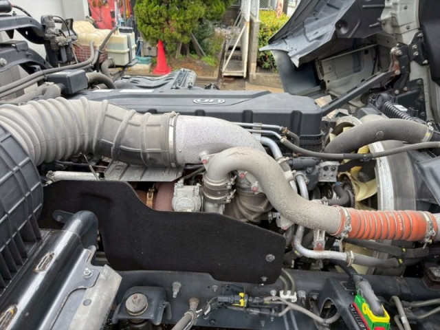 Nissan UD quon Large Wing body 2PG-CG5CA(103841) 23枚目