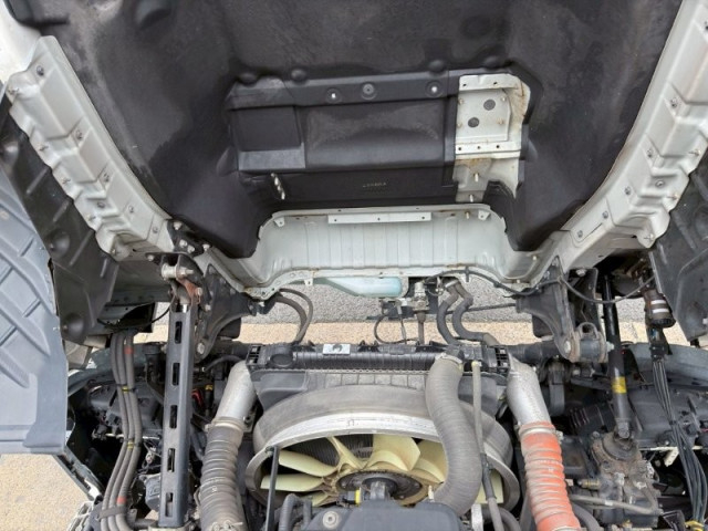 Nissan UD quon Large Wing body 2PG-CG5CA(103841) 25枚目