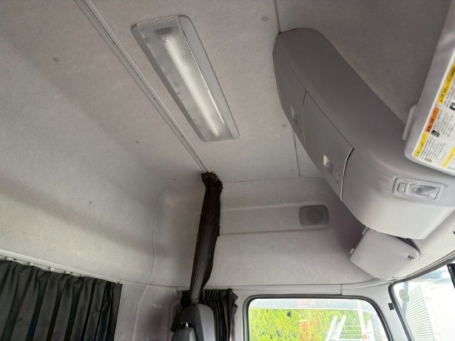 Nissan UD quon Large Wing body 2PG-CG5CA(103841) 26枚目